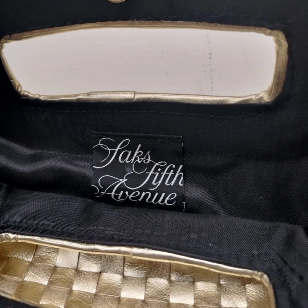 Saks Fifth - Picture 5 of 7